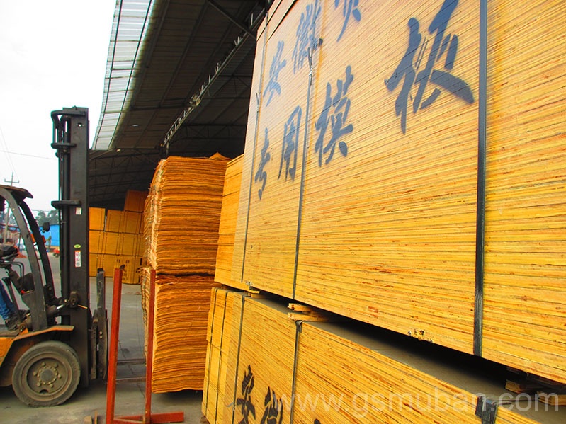 在高層建筑中，建筑模板和建筑木方搭配技巧